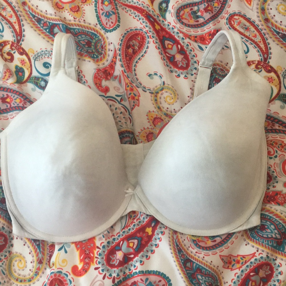White 44H Cacique Bra
